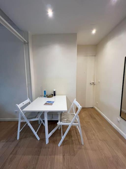 Charmant Appartement Alesia Paris Exterior photo